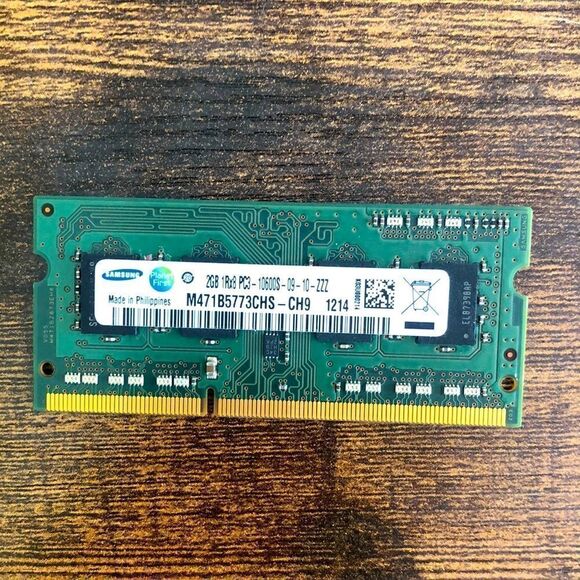 Samsung Laptop RAM 4GB(2GB×2)  - Picture 1 of 2
